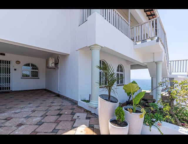 7 BEDROOM HOUSE FOR SALE IN BLUFF